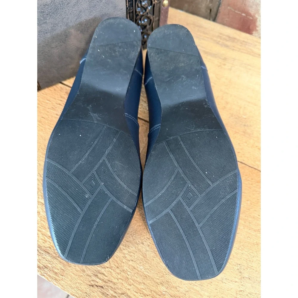ARRAY Women's Navy Blue Leather Loafers Flats Size 9W Wide Slip On Comfort Shoes